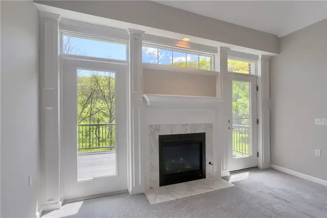 828 Village Dr gallery image 11