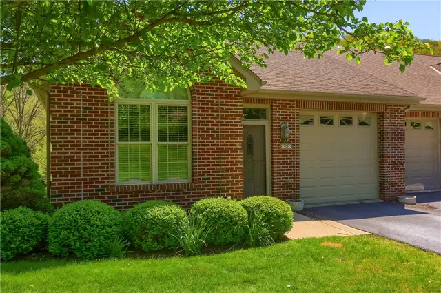 828 Village Dr gallery image 21