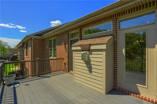828 Village Dr gallery image 23