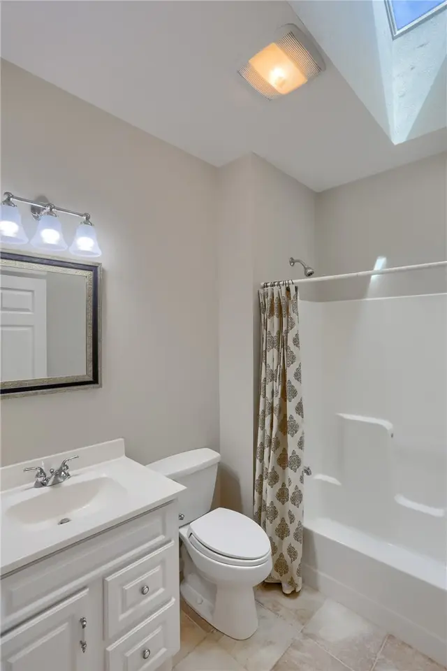 828 Village Dr gallery image 28
