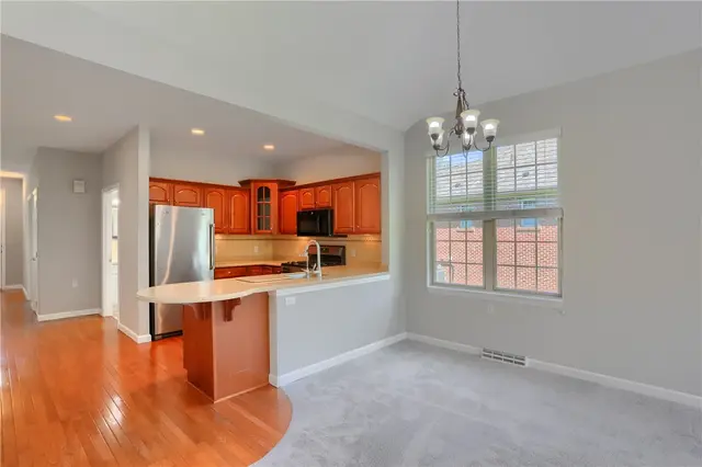 828 Village Dr gallery image 41