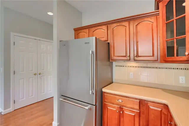 828 Village Dr gallery image 48