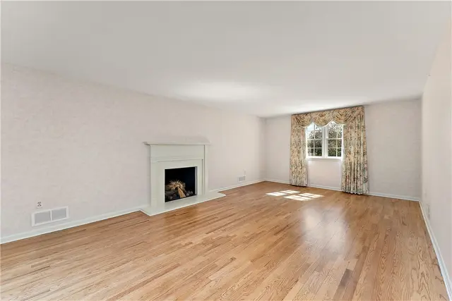 8290 Bramble Lane gallery image 22