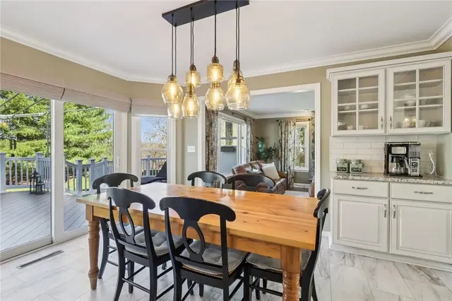 8300 Reagan Dr gallery image 10