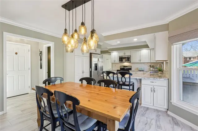 8300 Reagan Dr gallery image 14