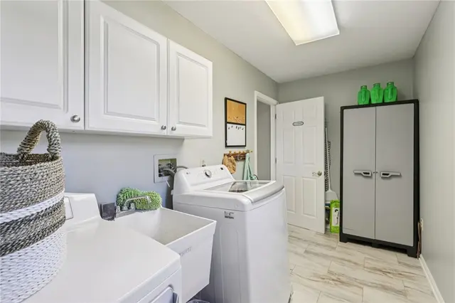 8300 Reagan Dr gallery image 19