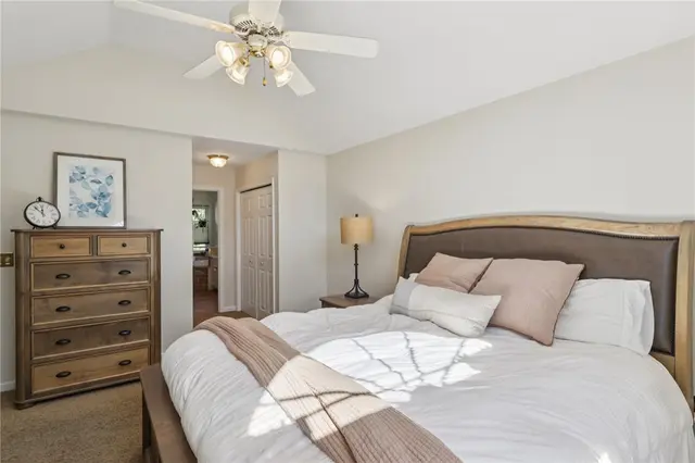 8300 Reagan Dr gallery image 22