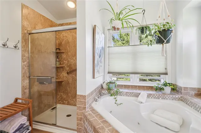 8300 Reagan Dr gallery image 24