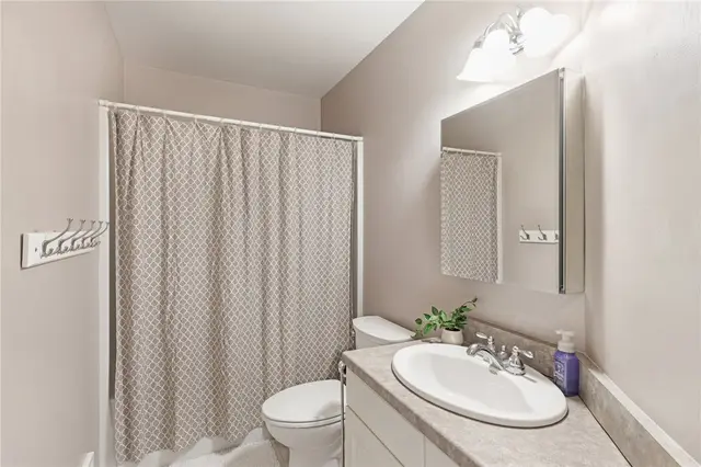 8300 Reagan Dr gallery image 28