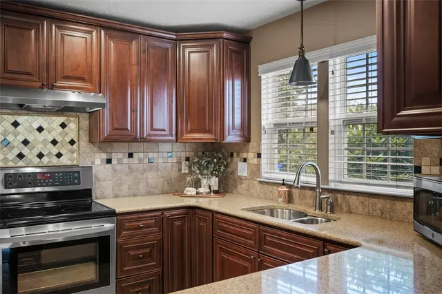 8343 Lost Valley Dr gallery image 5