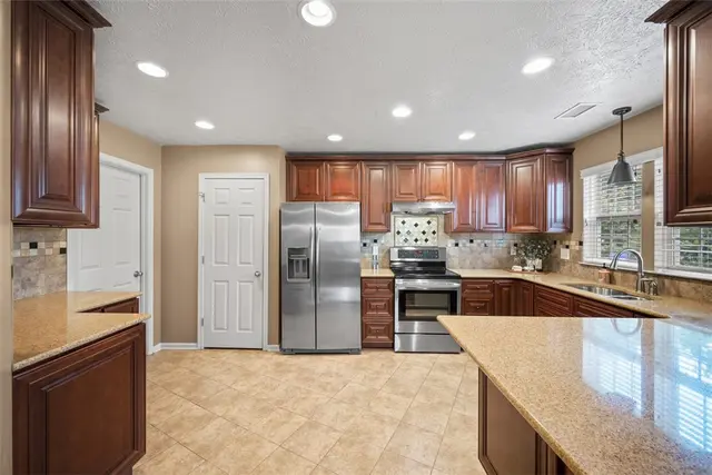 8343 Lost Valley Dr gallery image 20