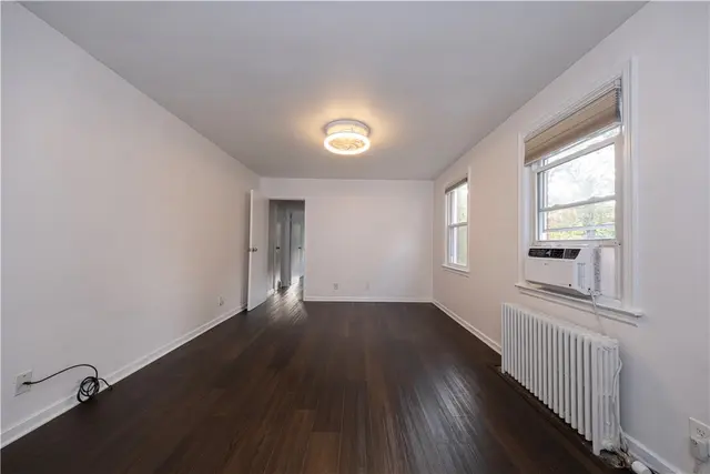 836 THORN STREET 30 gallery image 7