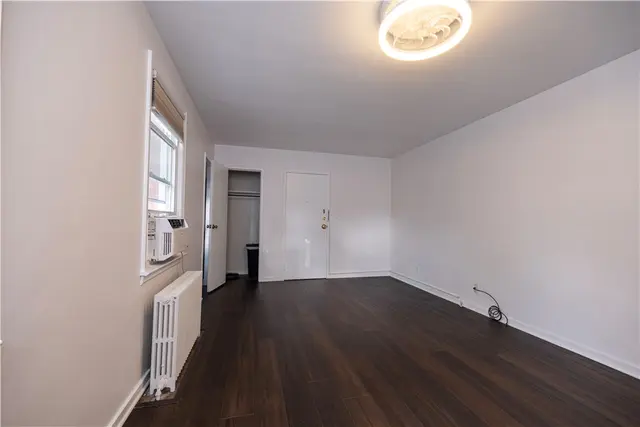 836 THORN STREET 30 gallery image 18