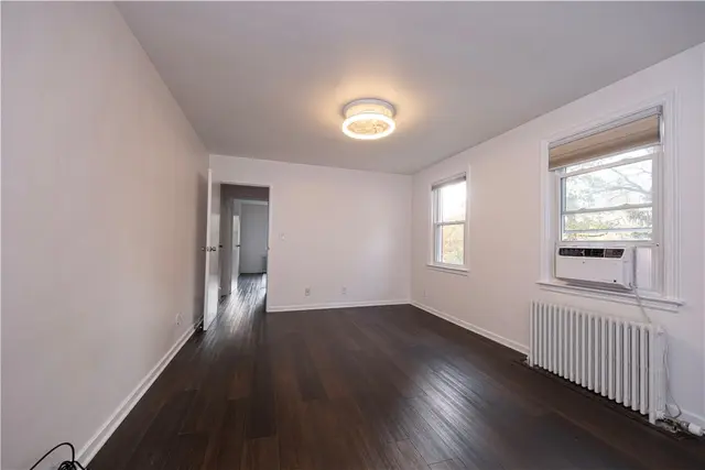836 THORN STREET 30 gallery image 19