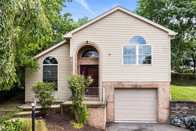 8400 Van Buren Drive gallery image 7