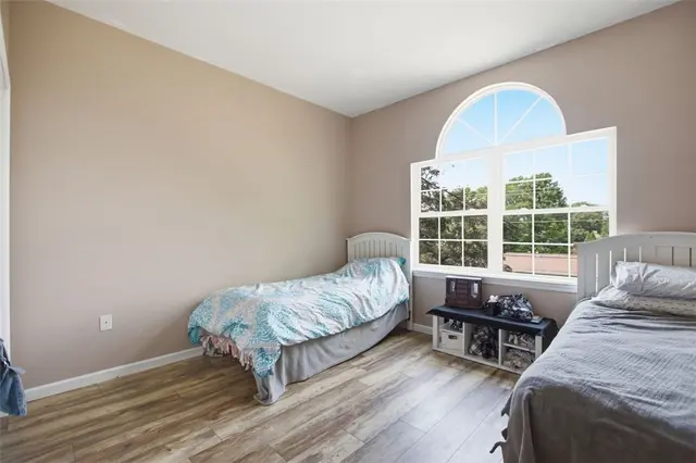 8400 Van Buren Drive gallery image 18