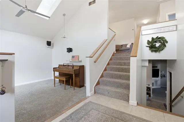 8400 Van Buren Drive gallery image 19
