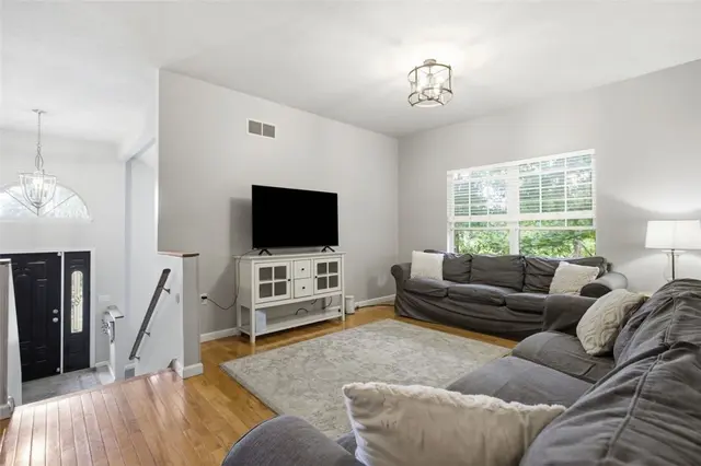 8400 Van Buren Drive gallery image 28