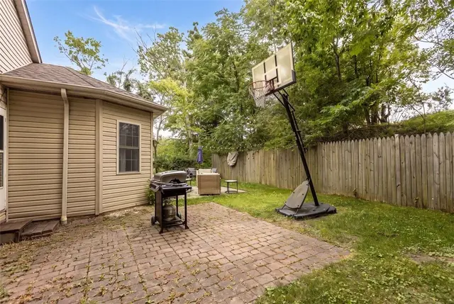 8400 Van Buren Drive gallery image 30