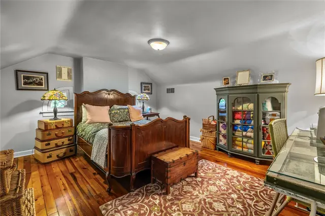 843 W Ingomar Road gallery image 17