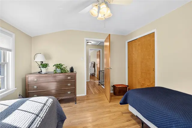 8439 Edwood Rd gallery image 2