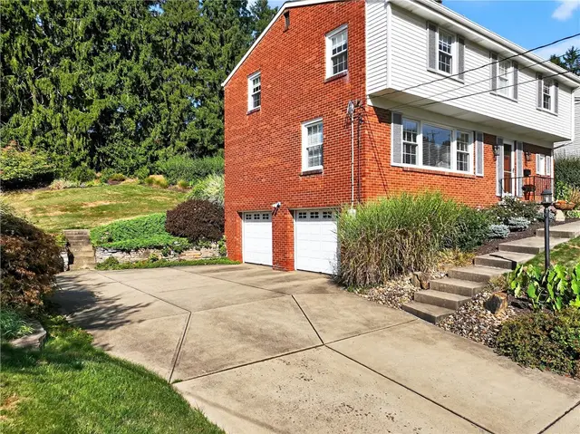 8439 Edwood Rd gallery image 5