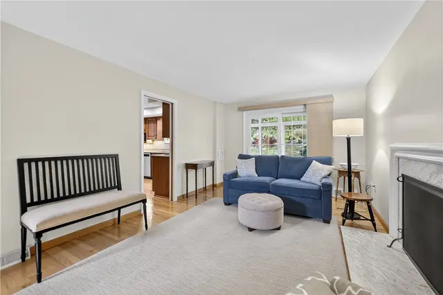8439 Edwood Rd gallery image 9