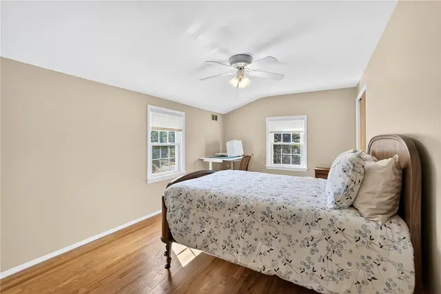 8439 Edwood Rd gallery image 15