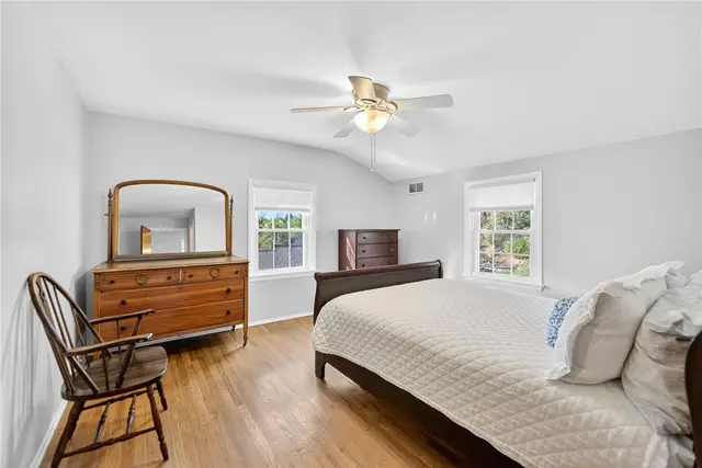 8439 Edwood Rd gallery image 19