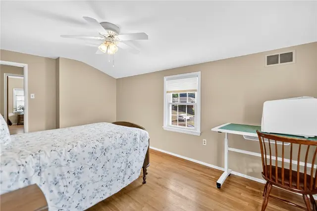 8439 Edwood Rd gallery image 23