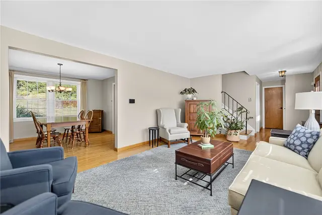 8439 Edwood Rd gallery image 32