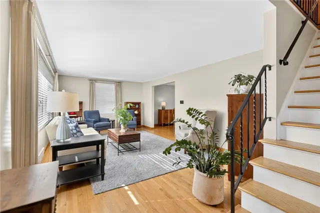 8439 Edwood Rd gallery image 35