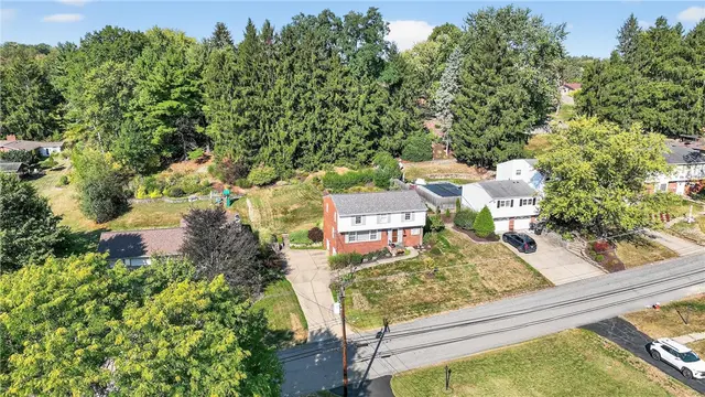 8439 Edwood Rd gallery image 45
