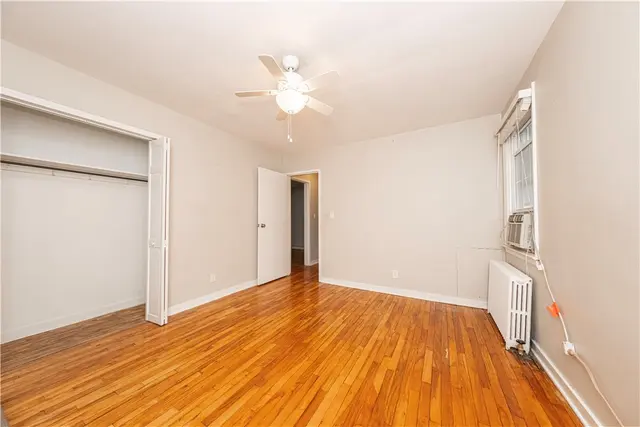 844 Thorn St 62 gallery image 3
