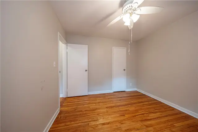 844 Thorn St 62 gallery image 8