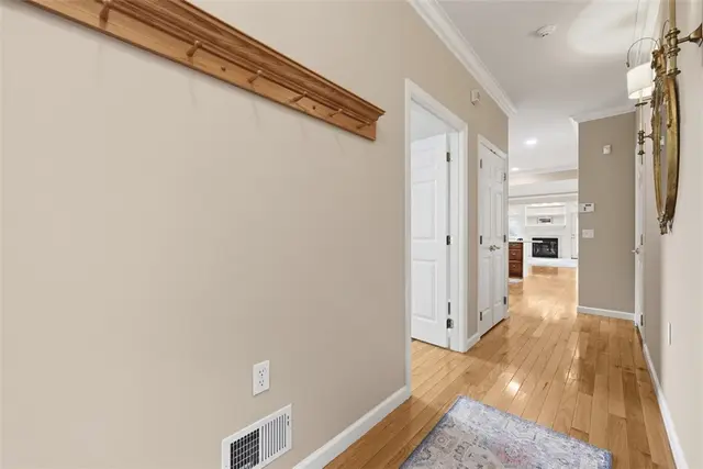 844 Village Dr gallery image 34
