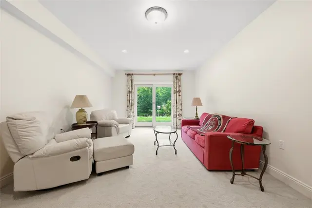 844 Village Dr gallery image 40
