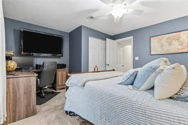 846 Sunset Circle gallery image 19