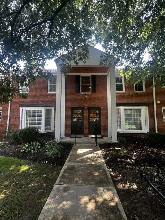 846 Thorn STREET 75