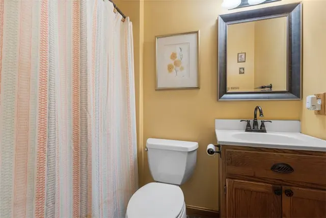 852 Sunset Cir gallery image 29