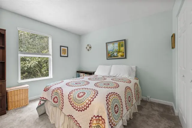 852 Sunset Cir gallery image 45