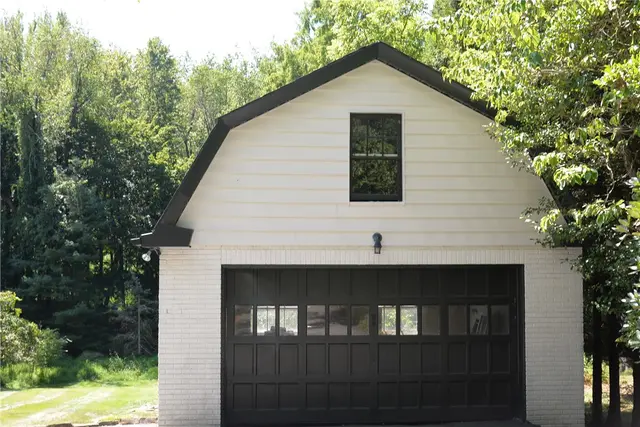 853 W Ingomar Rd gallery image 19