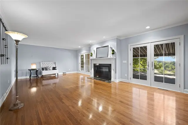 855 Blackburn Road gallery image 18