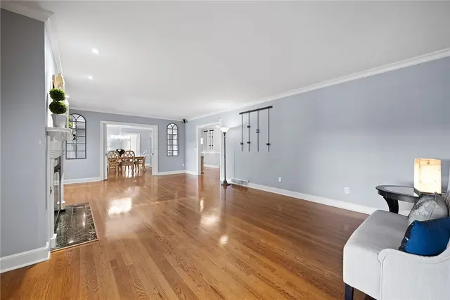 855 Blackburn Road gallery image 19