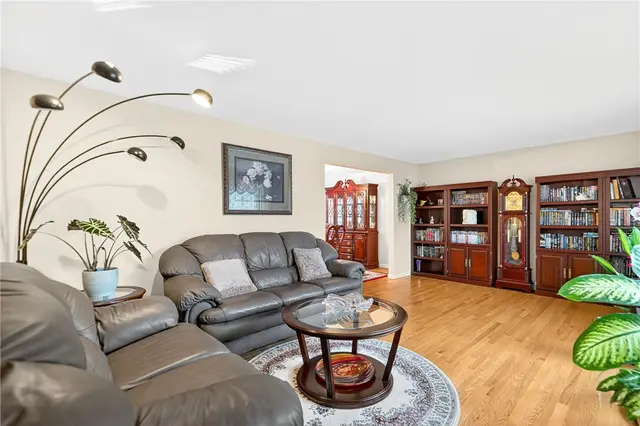 8576 W Barkhurst Dr gallery image 22