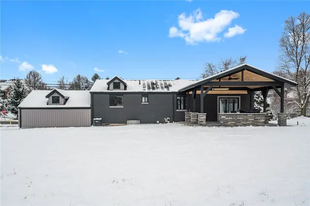 8615 Peters Road gallery image 2