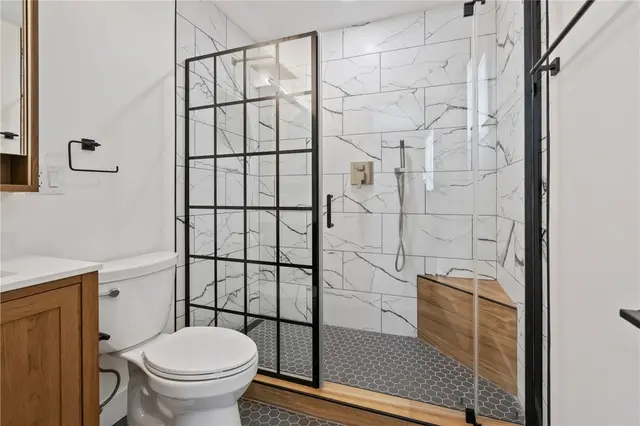 8615 Peters Road gallery image 5