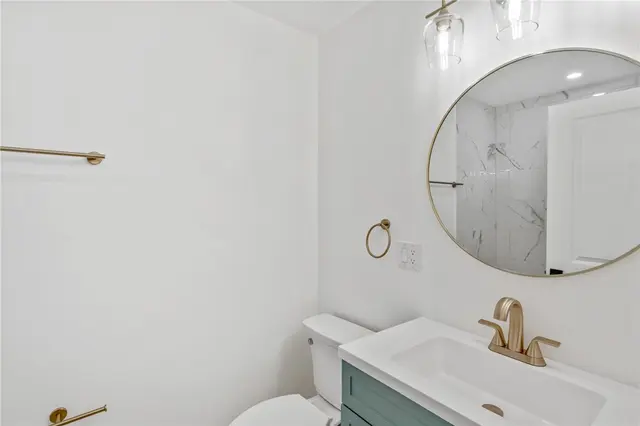 8615 Peters Road gallery image 8