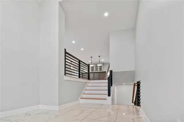 8615 Peters Road gallery image 21