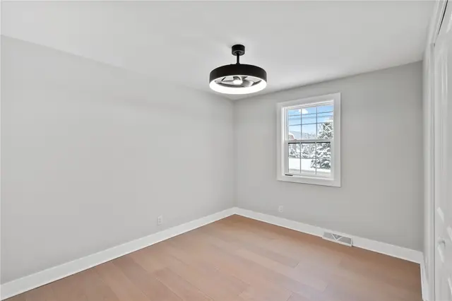 8615 Peters Road gallery image 24